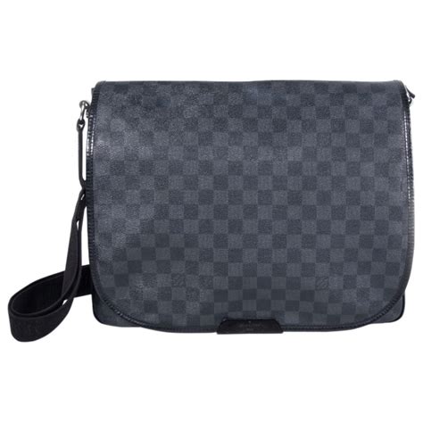 sacoche louis vuitton homme fausse|sacoche louis vuitton femme.